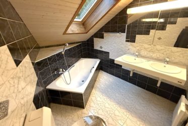 Grande maison familiale avec jardin et terrasse - FORT POTENTIEL