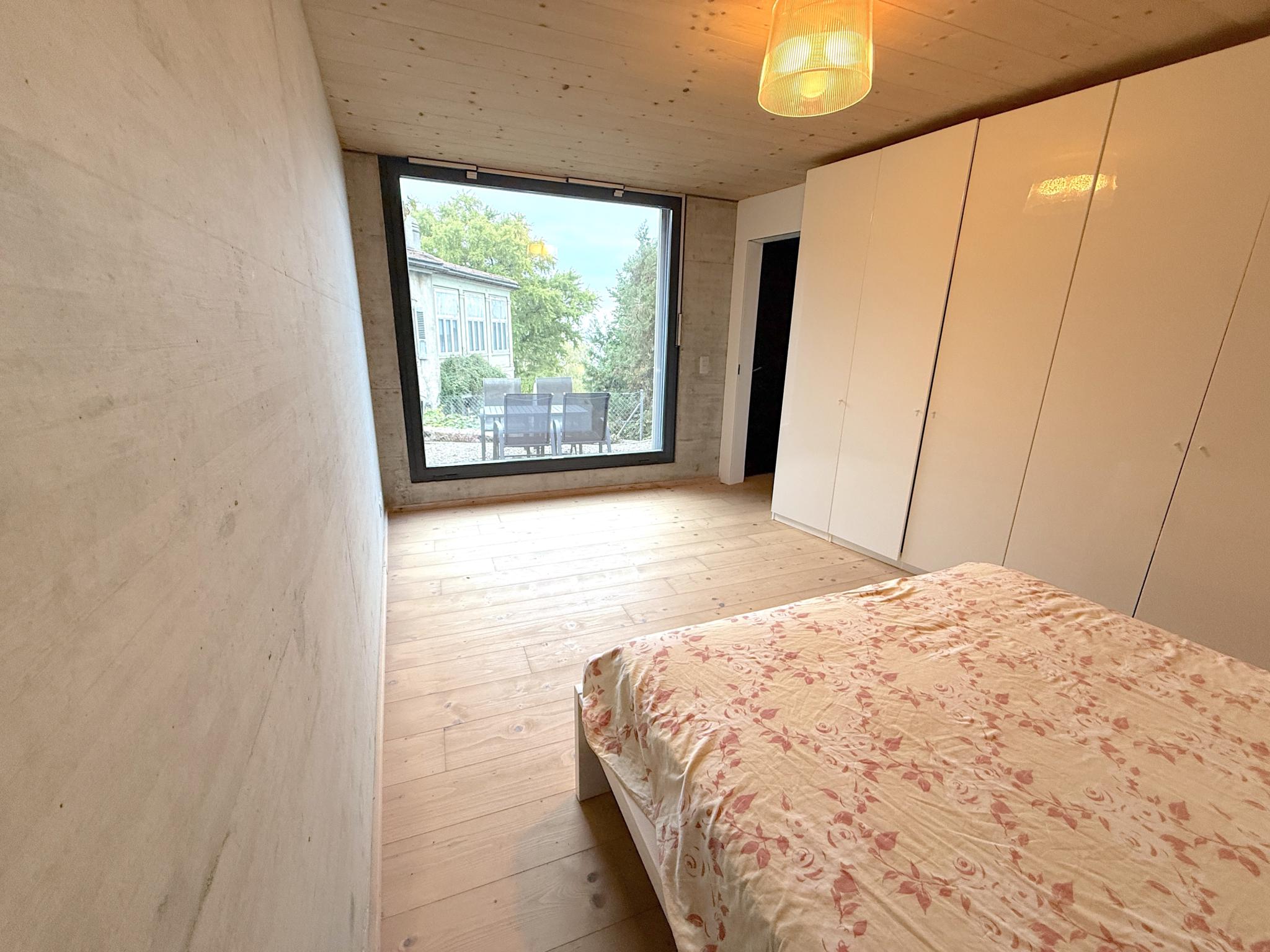 Petite maison meublée de 2.5 pièces avec terrasse et jardinet