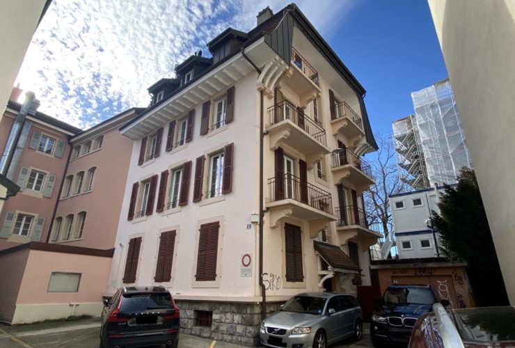 Appartement de 2 pièces au 1er étage avec balcon