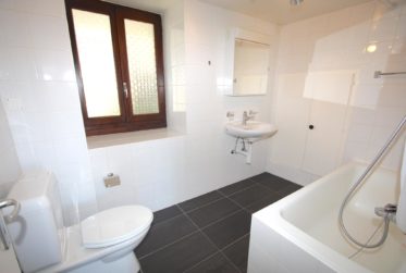 Appartement de 4.5 pièces au rez avec jardin