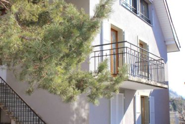 Appartement de 4.5 pièces au rez avec jardin